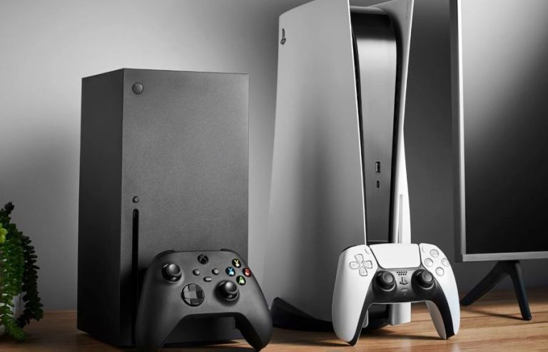 Xbox Series X and PS5