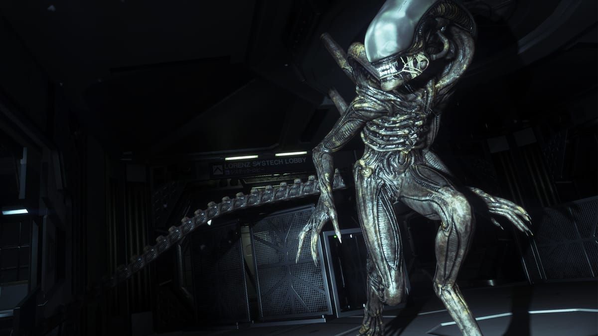 Alien Isolation Xenomorph front stage