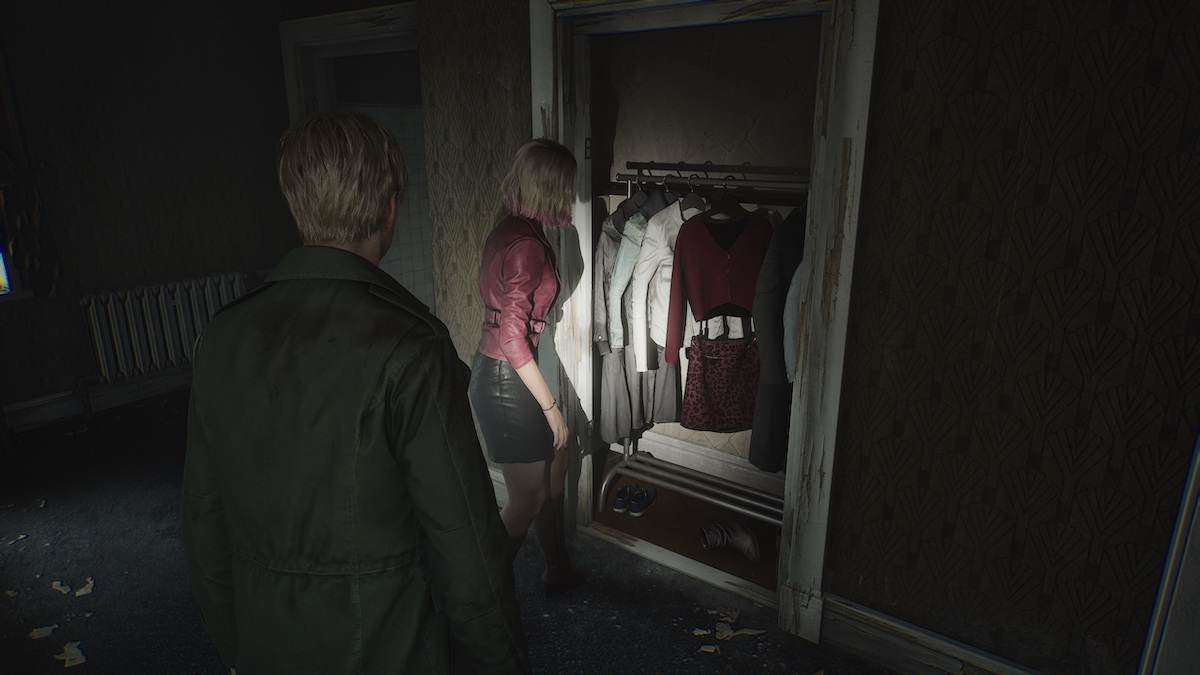 Silent Hill 2 remake Maria finds her old outfit in the closet