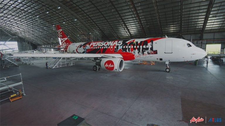 Persona 5 plane AirAsia, Sega and Atlus collaboration