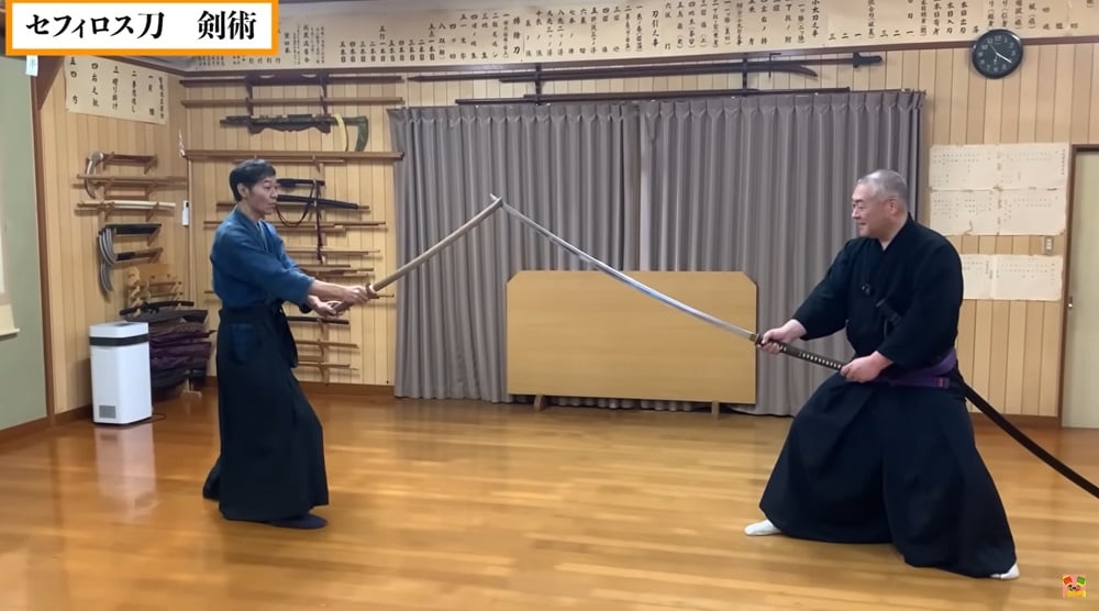 Real-life demonstration of a one-on-one with Sephiroth's sword