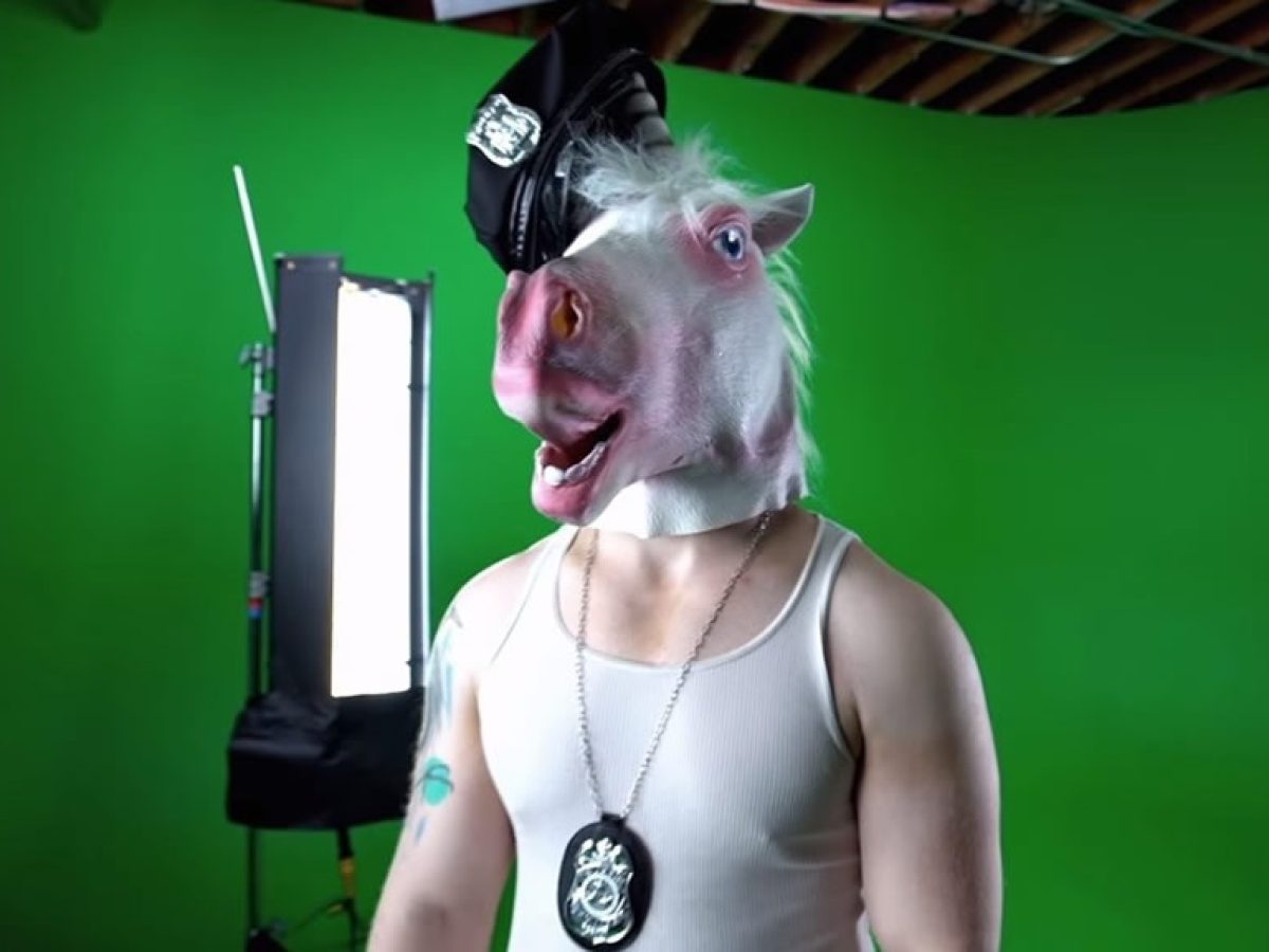 謎のユニコーン男の実写映像取り込みエロティック・コメディ『Project Tingler』の制作が発表 - AUTOMATON