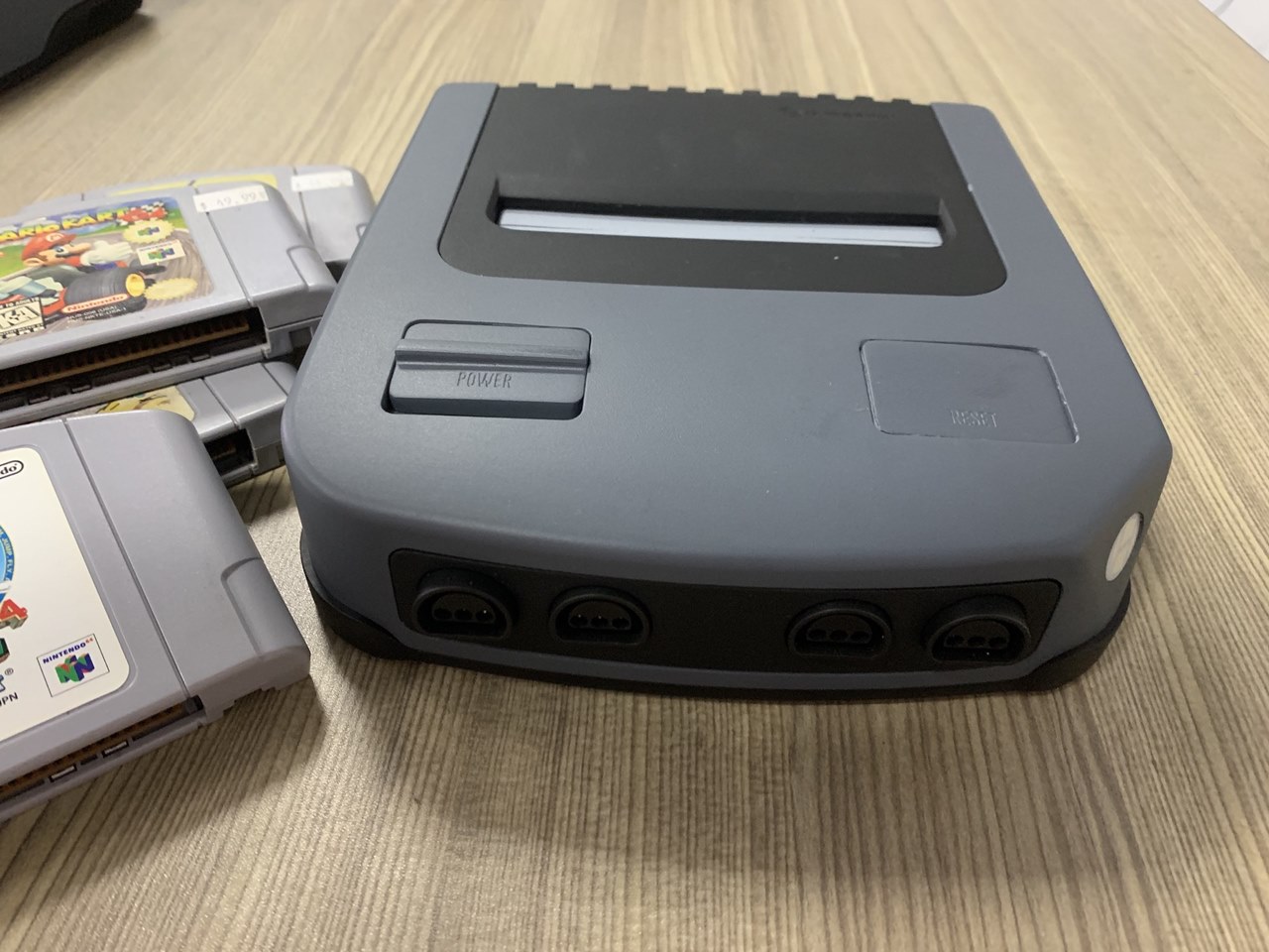 周辺機器メーカーが「NINTENDO64」互換機の存在を明かす。オリジナルのカセットを挿し込め、HDMI接続可