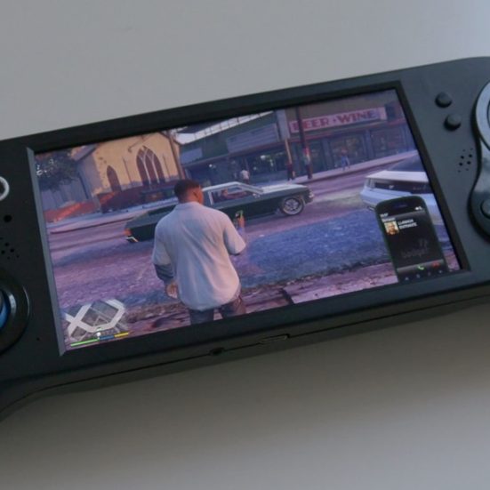 Steamのゲームが遊べる携帯型PC「SMACH Z」2019年内発売予定。今なら