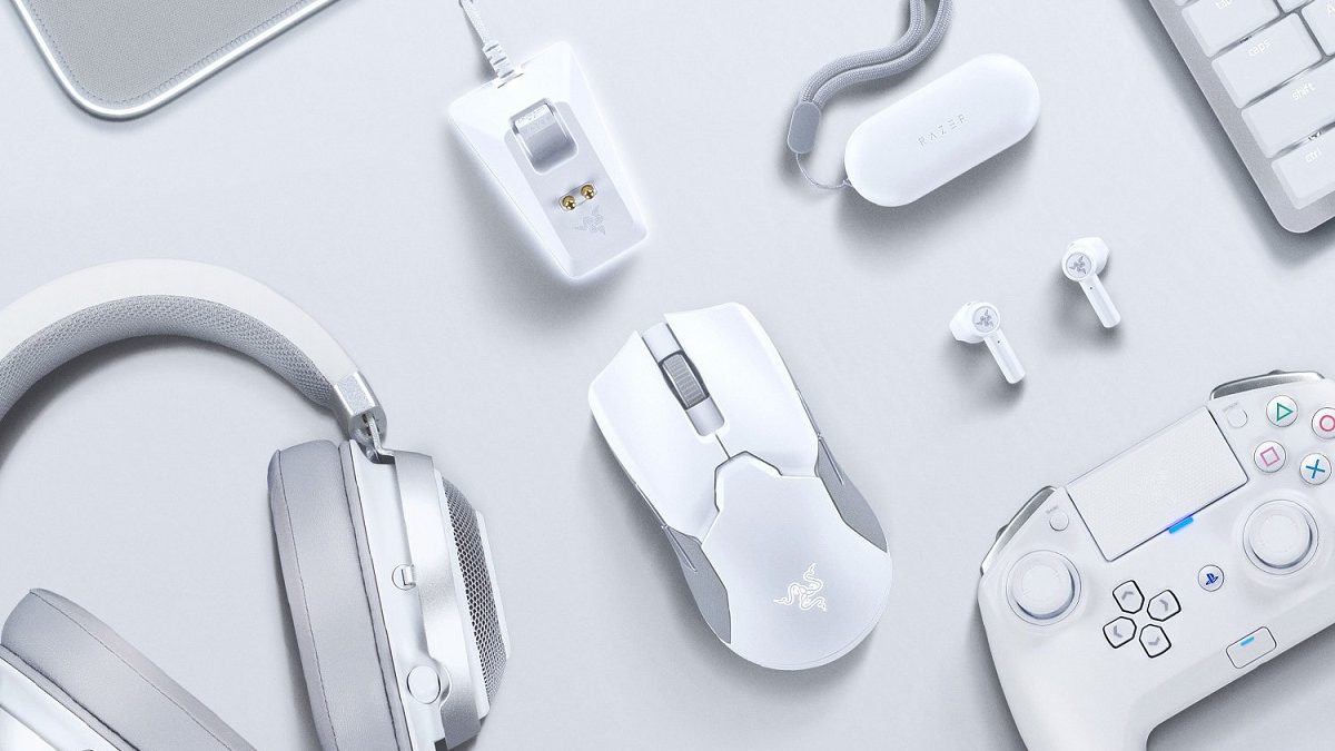 【ほぼ新品】即日発送！Razer Viper Mercury White Amazon.com: Razer Viper Ultralight Ambidextrous Wired Gaming