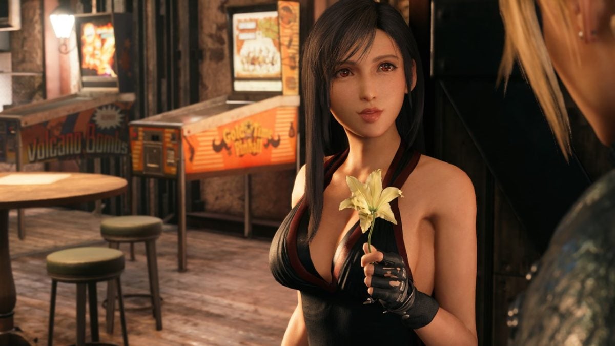 8/1-8/3までお値下げ　ファイナルファンタジーⅦ ティファ ブロンズ像 Amazon.co.jp: FINAL FANTASY VII ティファ・ロックハート 1/8