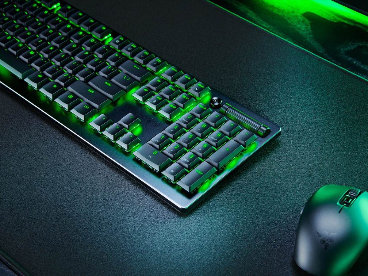 Razer DEATHSTALKER V2 ゲーミングキーボード　レーザー Amazon | Razer DeathStalker V2 ゲーミングキーボード:薄型キー