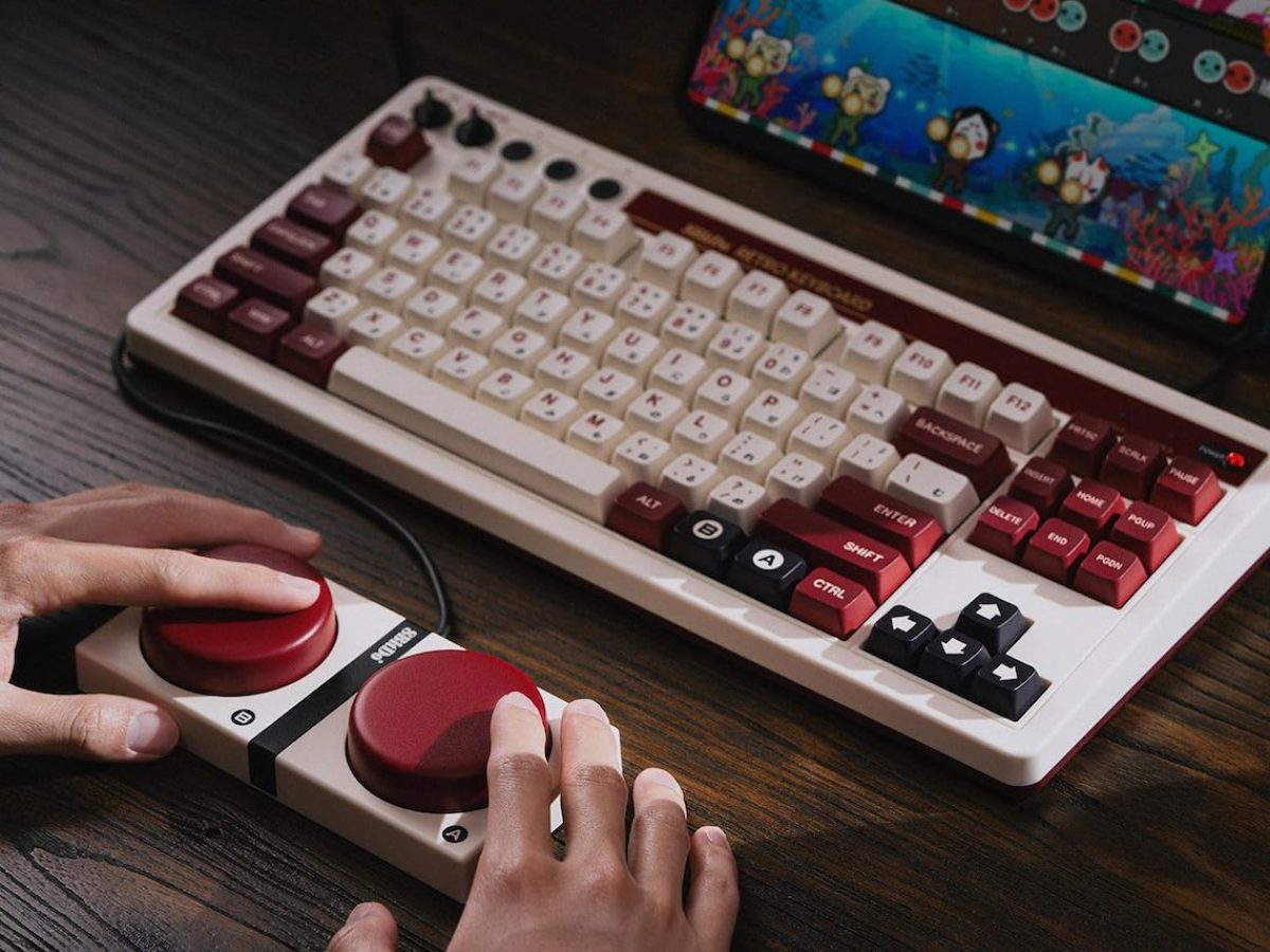 ファミコン風メカニカルキーボード「Retro Mechanical Keyboard」海外周辺機器メーカーが発表。巨大な外部A/Bボタン同梱 -  AUTOMATON