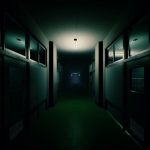 マルチ協力プレイ対応学校ホラー『迷宮校舎』正式発表。何かが潜む夜の校舎から、1~4人で脱出を目指す 20230824-261536-header