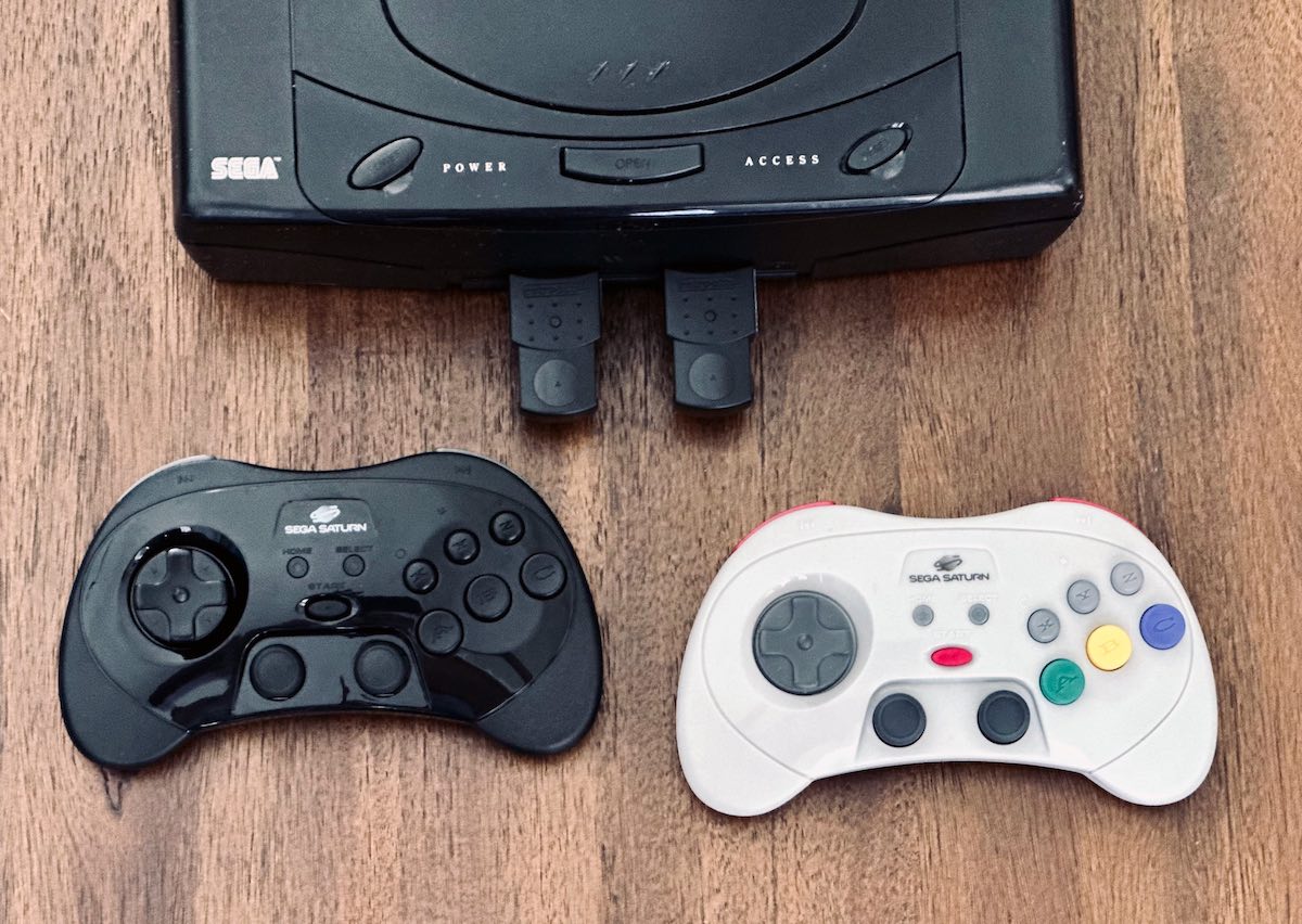 セガ公認PC/Switch用「SEGA Saturn 2.4GHz Wireless Pro Controller」海外周辺機器メーカーが発表。サターンパッドにアナログスティックなど追加  - AUTOMATON